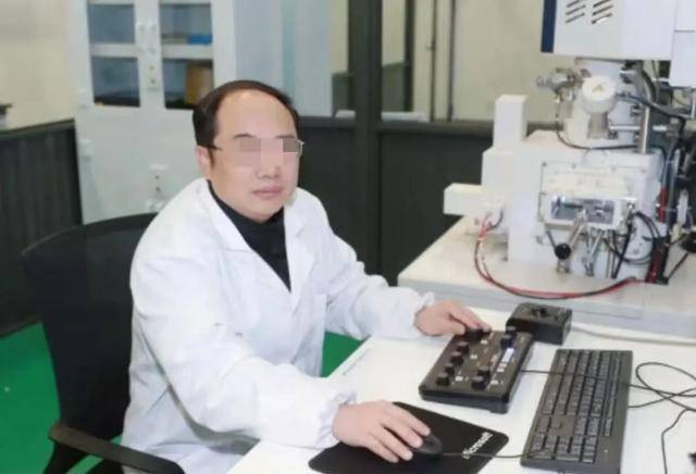 大骗子成了首席科学家<strong></p>
<p>借币炒币</strong>，起底郭某