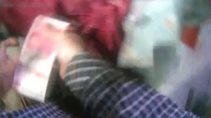 扬州一女子刷短视频惹祸：偷偷去银行取了6万现金<strong></p>
<p>共生币行情</strong>，结果……