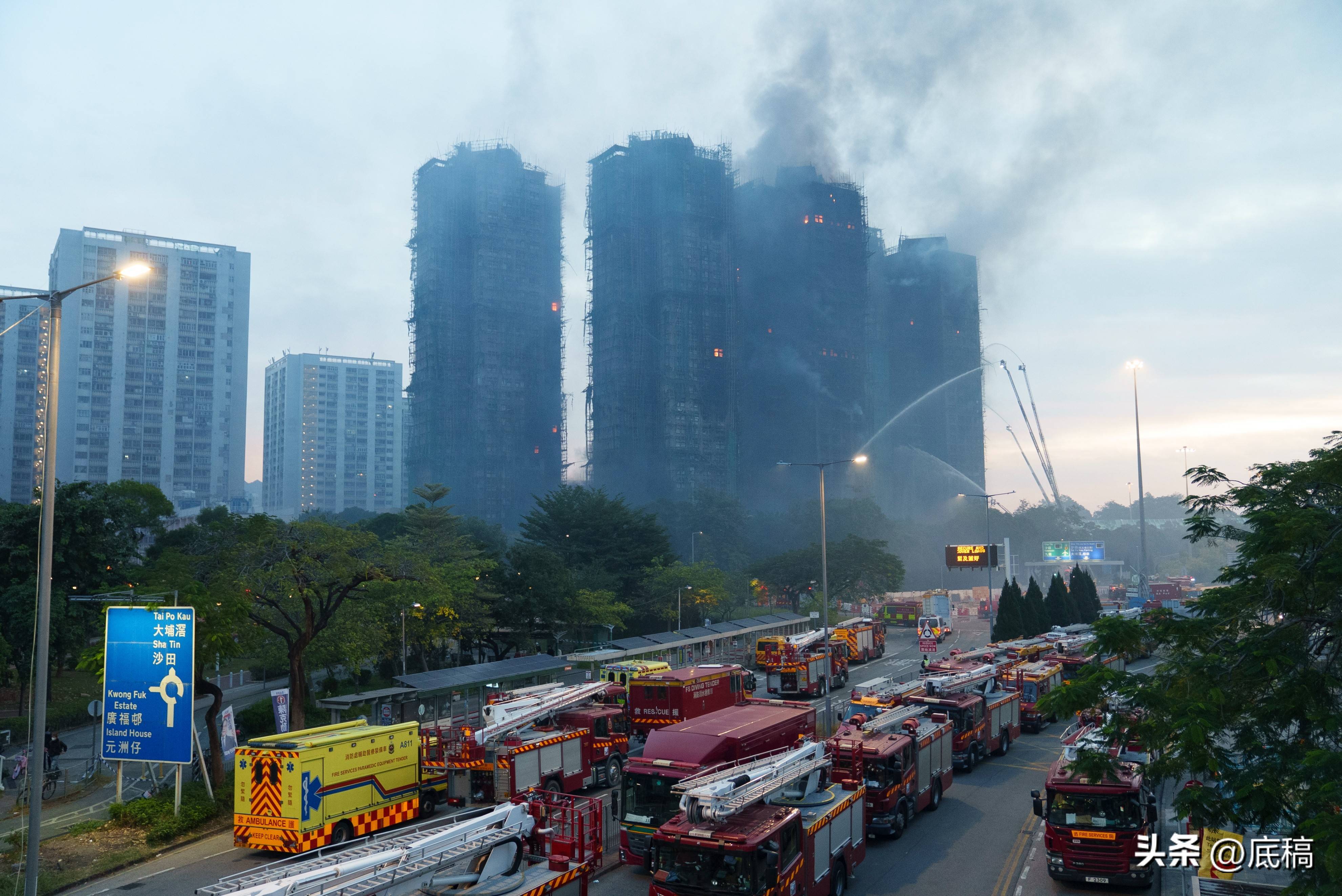 香港宏福苑大火中的一夜：“眼睁睁看着整栋楼被烧”<strong></p>
<p>币改罗金海</strong>，有住户称母亲仍失联