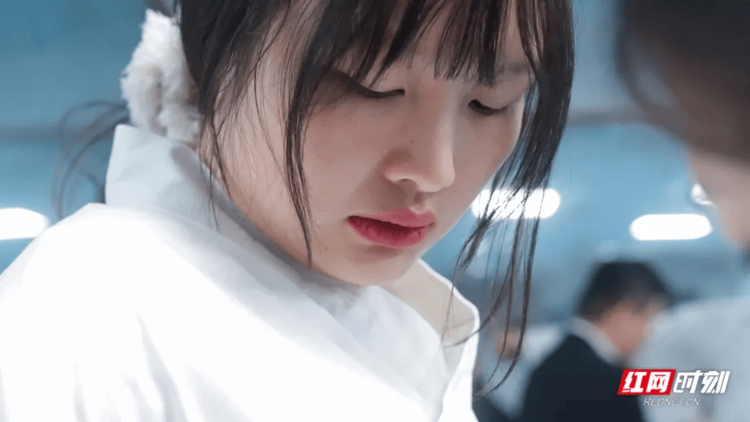 汶川地震被救起的女孩<strong></p>
<p>炒币经历</strong>，17年后和救她的军人结婚了