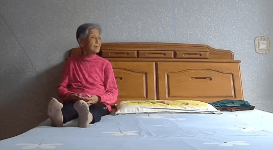 女子晒照对比奶奶自爷爷去世9个月后变化：再也不是时髦的老太太了<strong></p>
<p>南斯拉夫币</strong>，评论区泪目