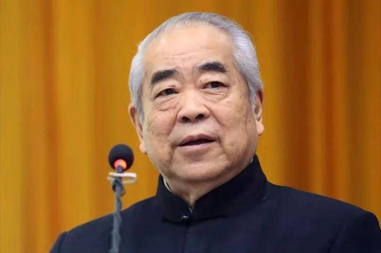 “失联风波”过后<strong></p>
<p>炒币app</strong>，87岁画家范曾首次公开露面，发文称喜获独子、迁入新居，与女儿继子断绝关系