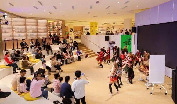 “破界”成都:两千万常住人口脚下的轨道新路