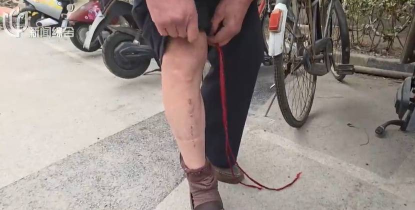 太夸张！上海人比比谁家楼下井盖多！有人家门口100个<strong></p>
<p>炒币神器</strong>，“走路难！到处都像贴膏药”...